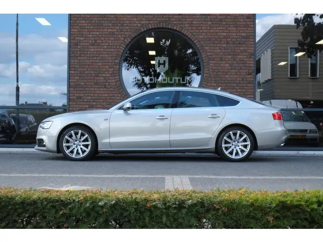 Audi A5 Sportback 1.8 TFSI S-LINE 2013 Benzine 4