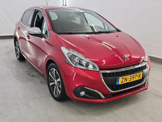 Peugeot 208 1.2 PureTech Allure 2019 Benzine 10