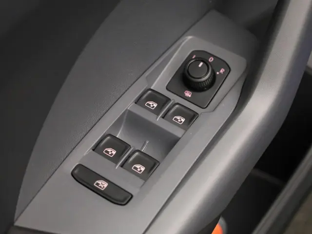 Volkswagen T-Cross 1.0TSI/95PK Life 2022 Benzine 19