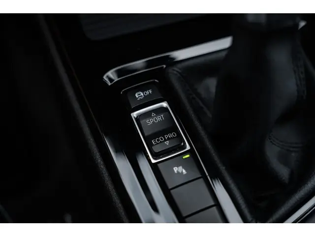 BMW X1 sDrive20i Centennial Executive 2016 Benzine 28
