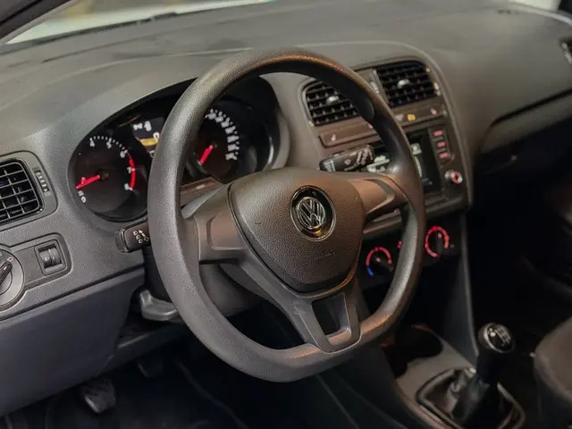 Volkswagen Polo 1.0 Comfortline 2014 Benzine 16