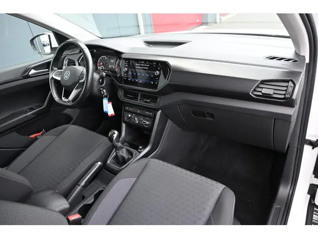Volkswagen T-Cross 1.0 TSI Life 2022 Benzine 12