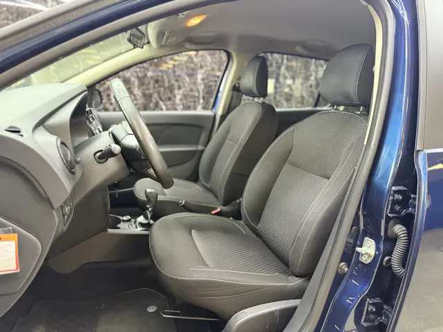 Dacia Sandero 0.9 TCe Laureate 2017 Benzine 8