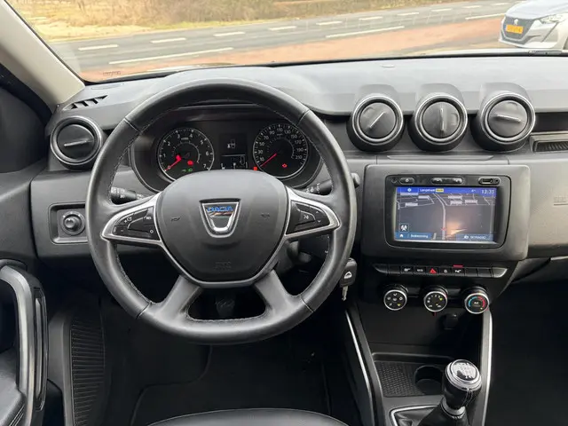 Dacia Duster 1.2 TCe Prestige 2018 Benzine 31