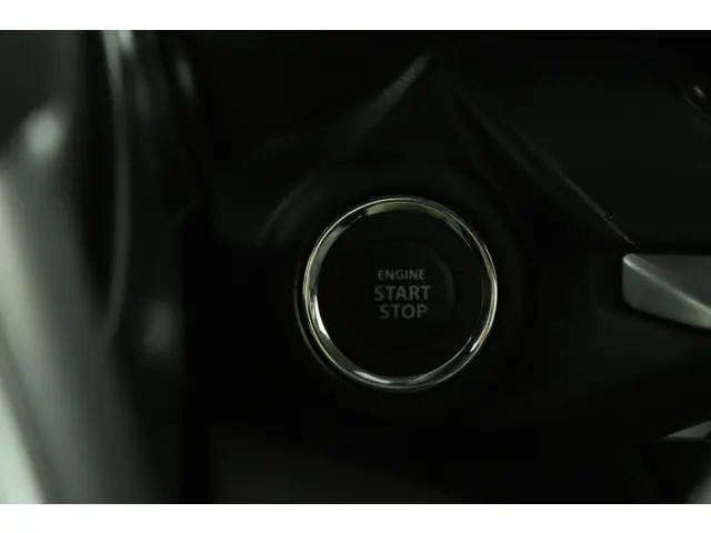 Suzuki Swift 1.2 Style Smart Hybrid 2025 Benzine 44