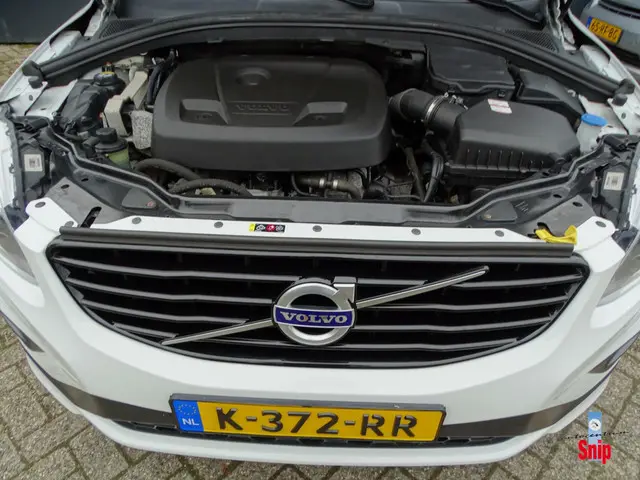 Volvo XC60 2.0 T5 R-Design Automaat. 2017 Benzine 31