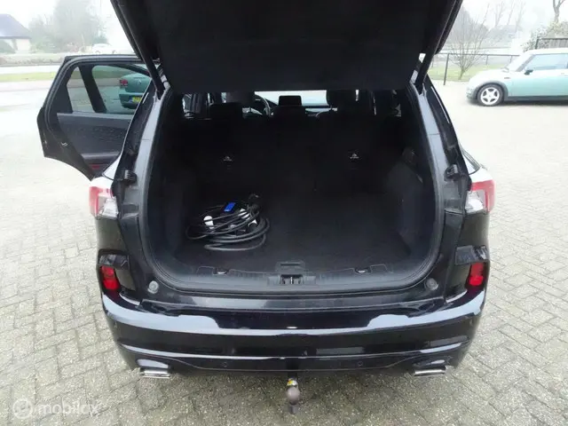 Ford Kuga 2.5 PHEV ST-Line X 2020 Hybride Benzine 9