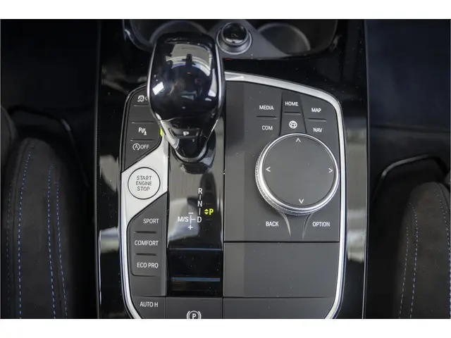 BMW 1 Serie 5-deurs 118i 2024 Benzine 16