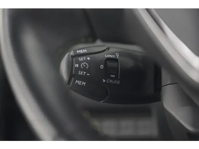 Peugeot 208 PureTech 100 GT 2024 Benzine 34