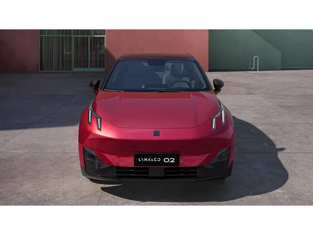Lynk & Co 02 More 66 kWh 2025 Elektrisch 3