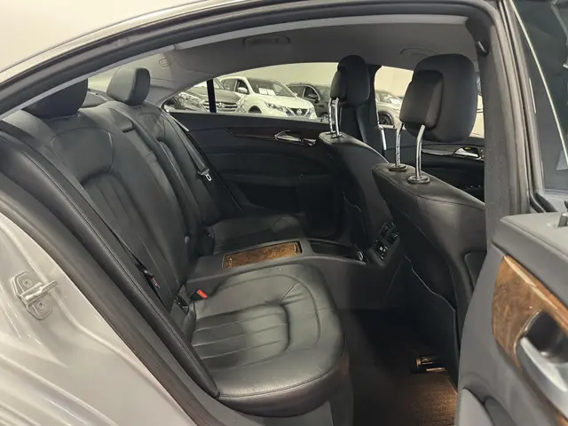 Mercedes-Benz CLS 350 2012 Benzine 13