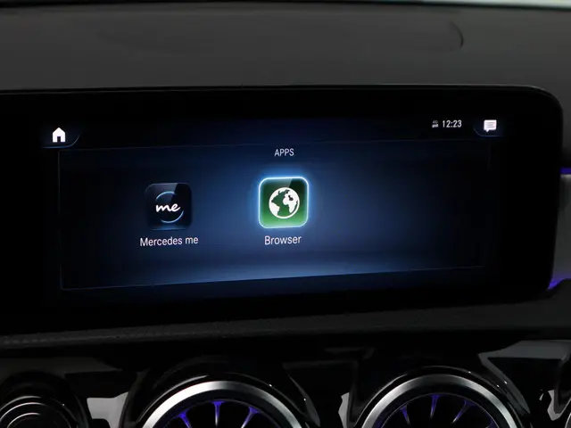 Mercedes-Benz A-Klasse 200 AMG Line 2022 Benzine 26