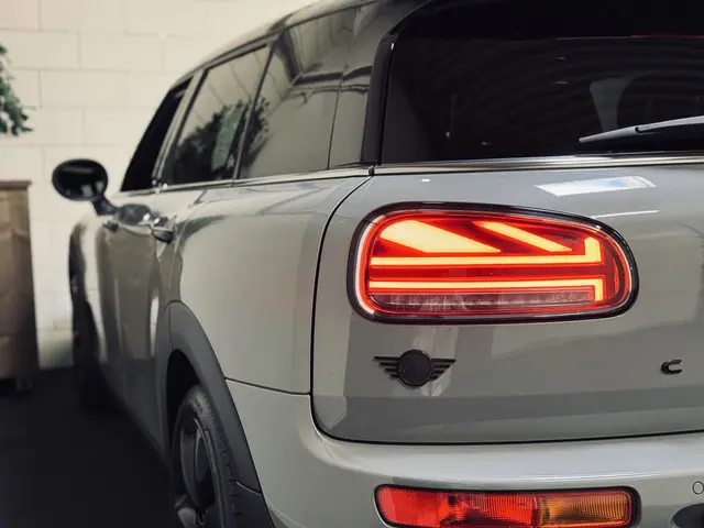 MINI Clubman Mini 1.5 Cooper Richmond Park 2021 Benzine 35