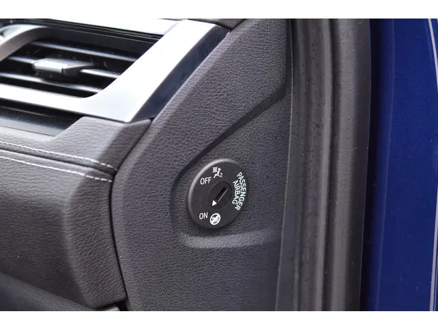BMW X1 sDrive20i VDL Nedcar Edition 2020 Benzine 25