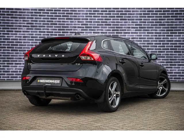 Volvo V40 3