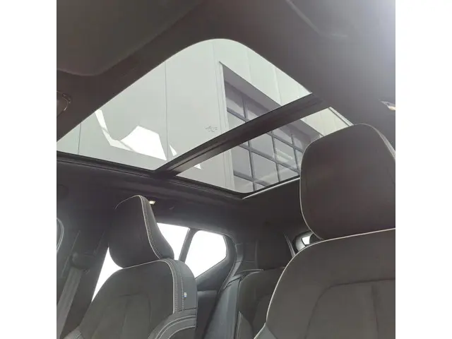 Volvo XC40 Recharge P8 AWD R-Design 2020 Elektrisch 16