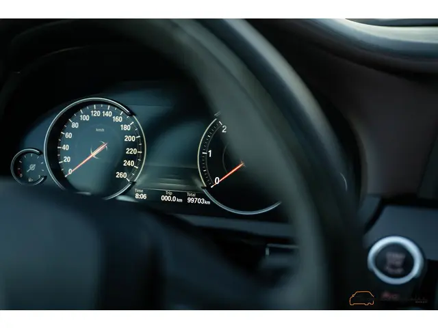 BMW 7 Serie 750d xDrive High Executive 2012 Diesel 6