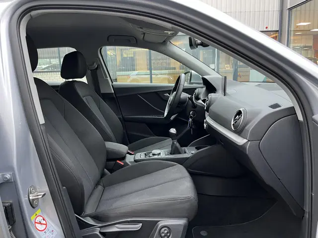 Audi Q2 30 TFSI Business Edition 2021 Benzine 24