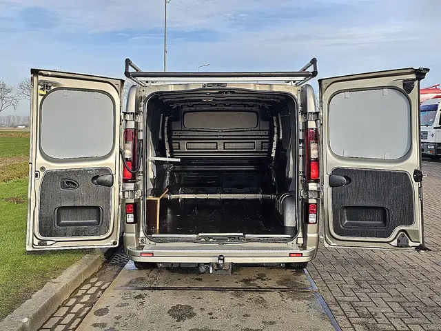 Opel Vivaro 1.6 2019 Diesel 14