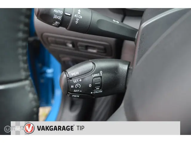 Citroën C3 Aircross 1.2 PureTech S&S Shine 2018 Benzine 20