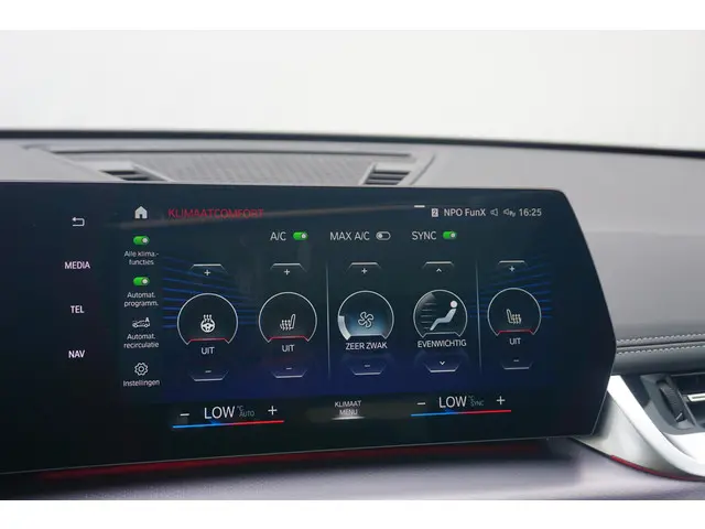 BMW X1 xDrive30e 2023 Hybride Benzine 29