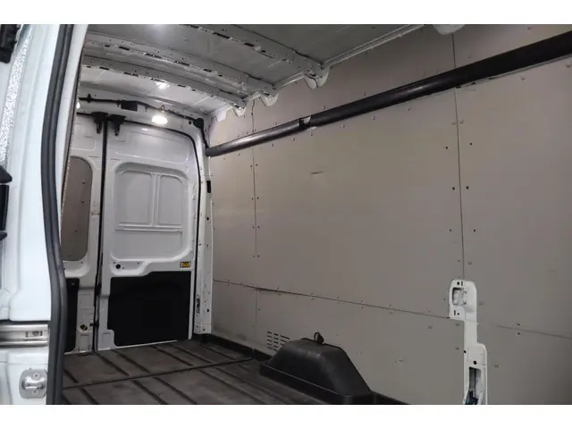 Ford Transit 350 2.0 TDCI L4H3 Trend RWD 2020 Diesel 10