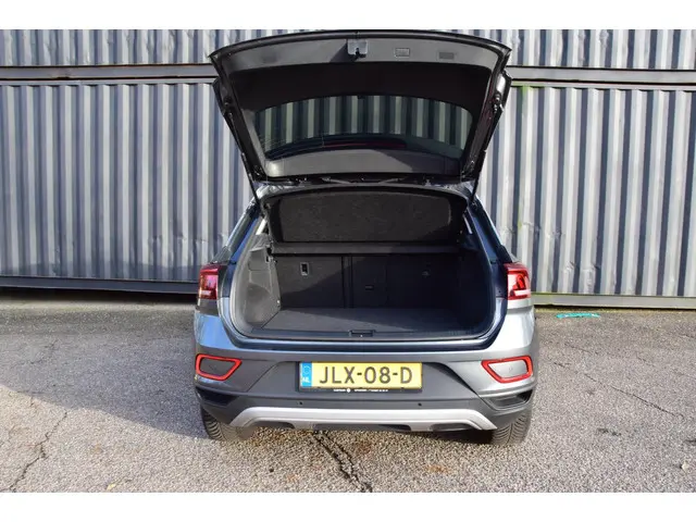 Volkswagen T-Roc 1.0 TSI GOAL Edition 2025 Benzine 11