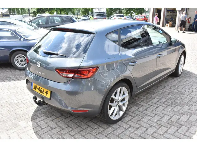 SEAT Leon 1.4 TSI FR 2013 Benzine 32