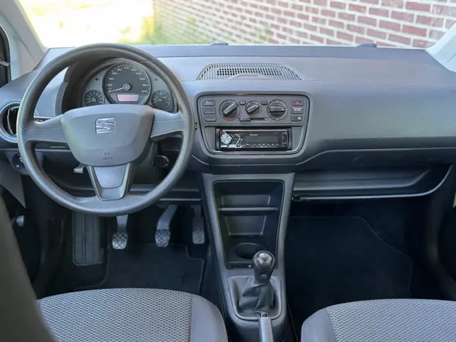 SEAT Mii 1.0 Reference 2018 Benzine 8