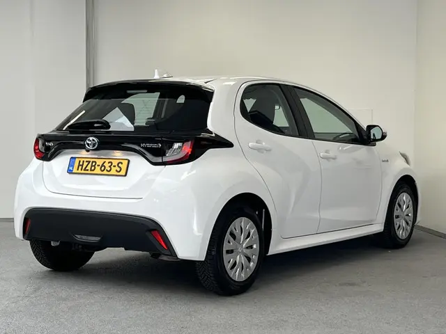 Toyota Yaris 1.5 Hybrid 115 Active 2021 Hybride Benzine 6