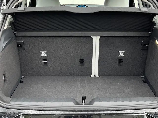 MINI Aceman Mini E Classic S 42.5 kWh 2025 Elektrisch 25