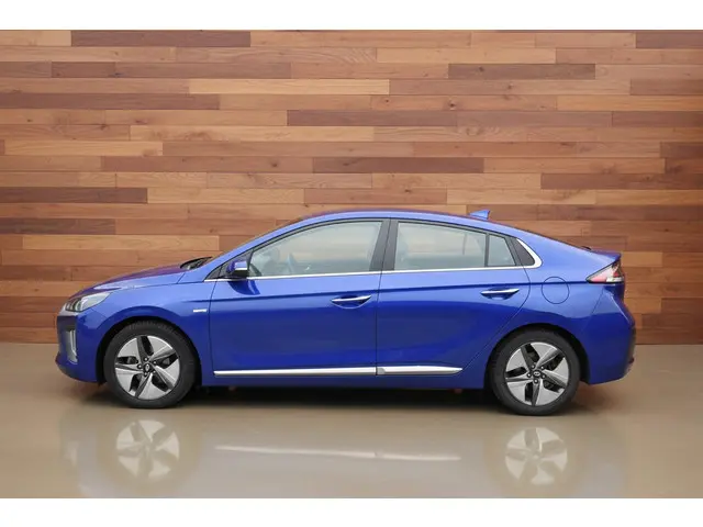 Hyundai IONIQ 1.6 GDi Premium - Plus 2021 Hybride Benzine 3