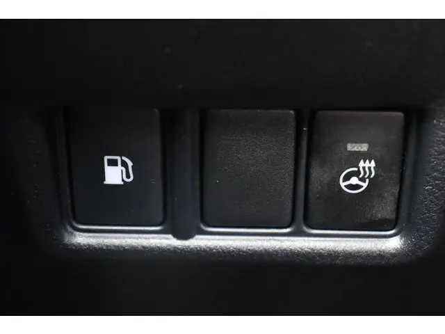 Toyota C-HR 1.8 Hybrid Executive 2019 Hybride Benzine 24