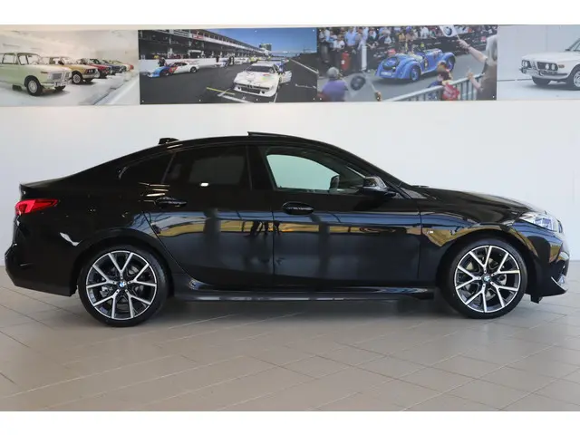BMW 2 Serie Gran Coupé 218i 2025 Benzine 4
