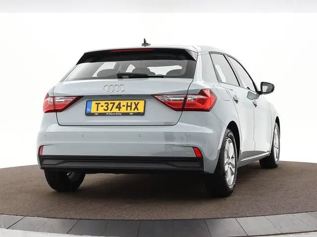 Audi A1 Sportback 25 TFSI 95pk Pro Line 2023 Benzine 2