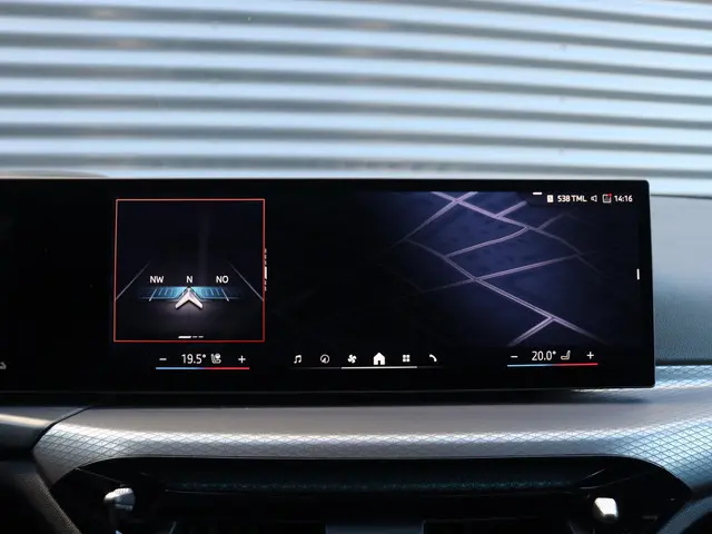 BMW 3 Serie 330e Sedan 2025 Hybride Benzine 28