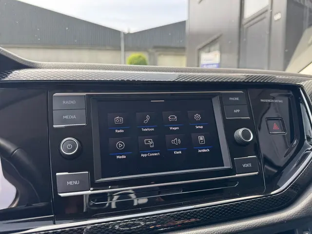 Volkswagen Polo 1.0 TSI Life 2023 Benzine 18