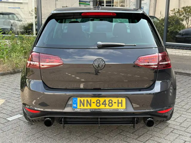 Volkswagen Golf 1.2 TSI Connected Series 2016 Benzine 16