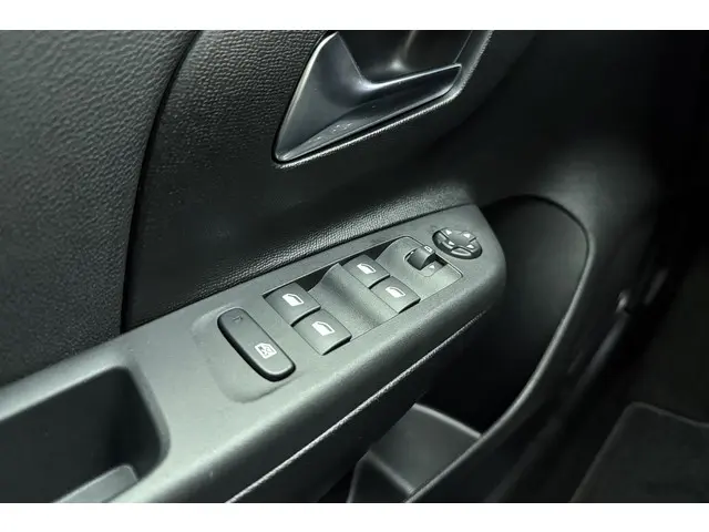 Opel Corsa 1.2 Turbo Yes 2025 Benzine 17