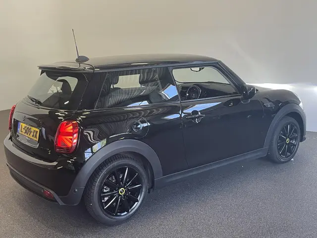 MINI Electric Mini Classic 33 kWh 2021 Elektrisch 4