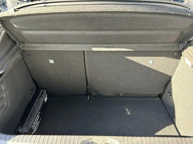 Renault Clio 1.0 TCe 90 GPF techno 2024 Benzine 9