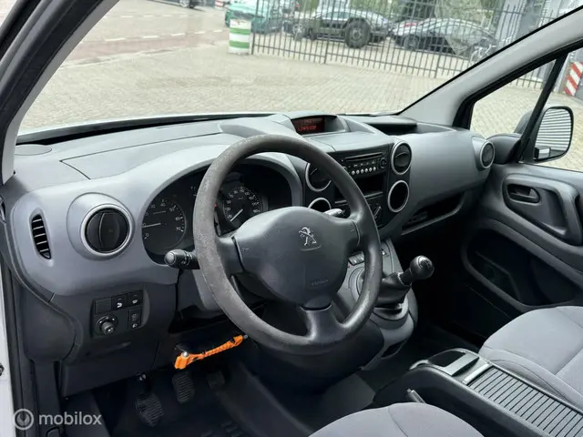 Peugeot Partner bestel 122 1.6 e-HDI L2 XR 2014 Diesel 10