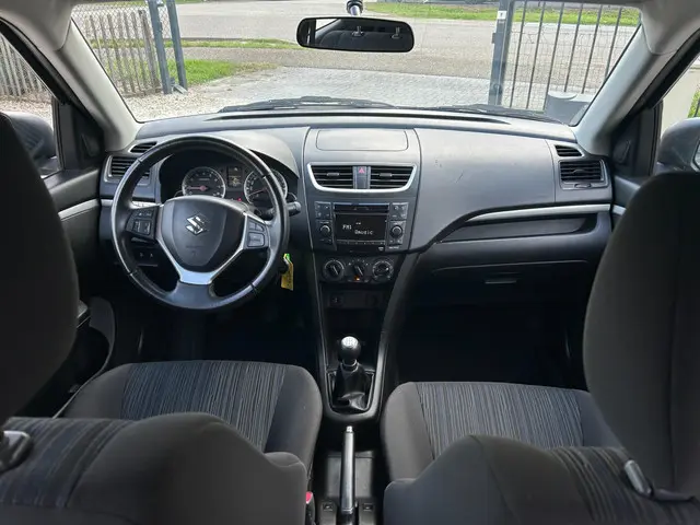Suzuki Swift 1.2 Dynamic EASSS airco, cruise 2014 Benzine 6