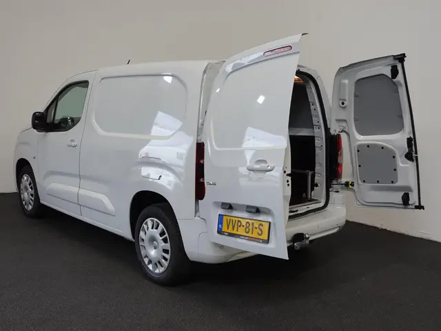 Opel Combo 1.5D L1H1 Edition Automaat 2023 Diesel 31