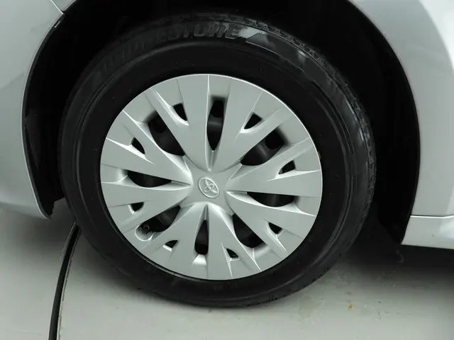 Toyota Yaris 1.5 Hybrid Active 2022 Hybride Benzine 33