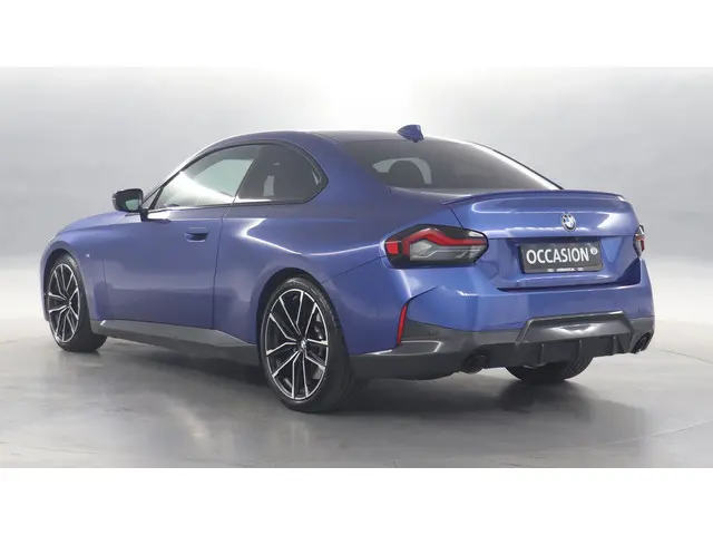 BMW 2 Serie Coupé 220i 184pk High Executive 2022 Benzine 4