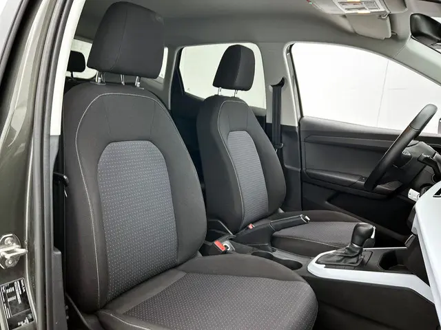 SEAT Arona 1.0 TSI AUTOM. Style Connect 2024 Benzine 35