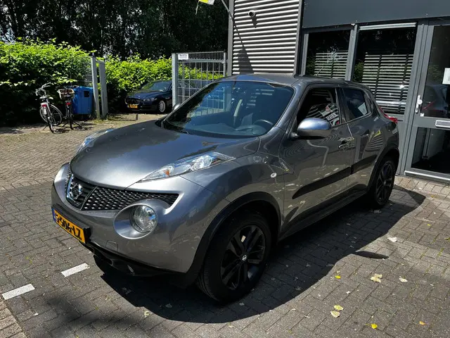Nissan Juke 1.6 Business Edition *AC 2014 Benzine 2