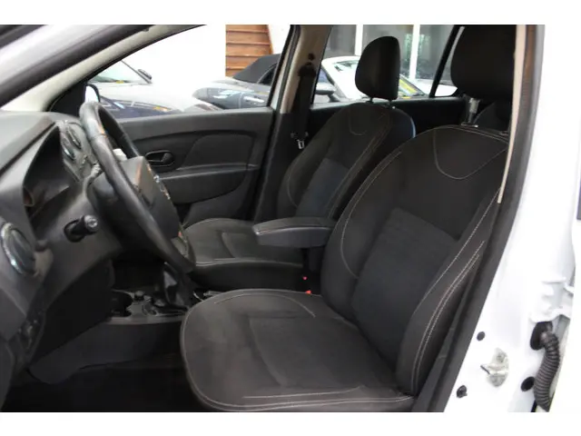 Dacia Logan MCV 0.9 TCe Prestige 2014 Benzine 5