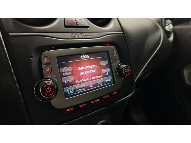Alfa Romeo MiTo 0.9 TwinAir SBK AIRCO LM. 2013 Benzine 29